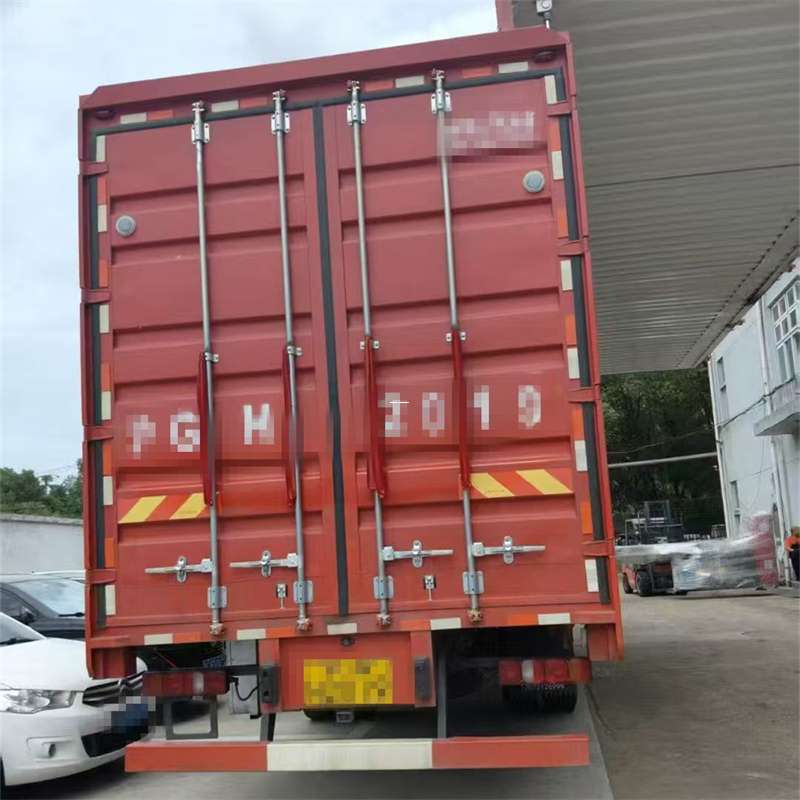 凤翔区普定县进仓物流：专线直达的多元货运之旅
